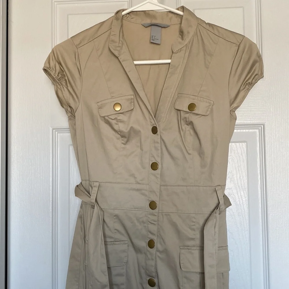 H&M Button Front Dress - Picture 2 of 8